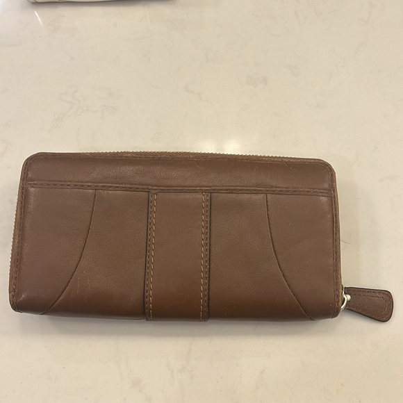 Brown Buckle Leather Coach Wallet - Picture 4 of 13
